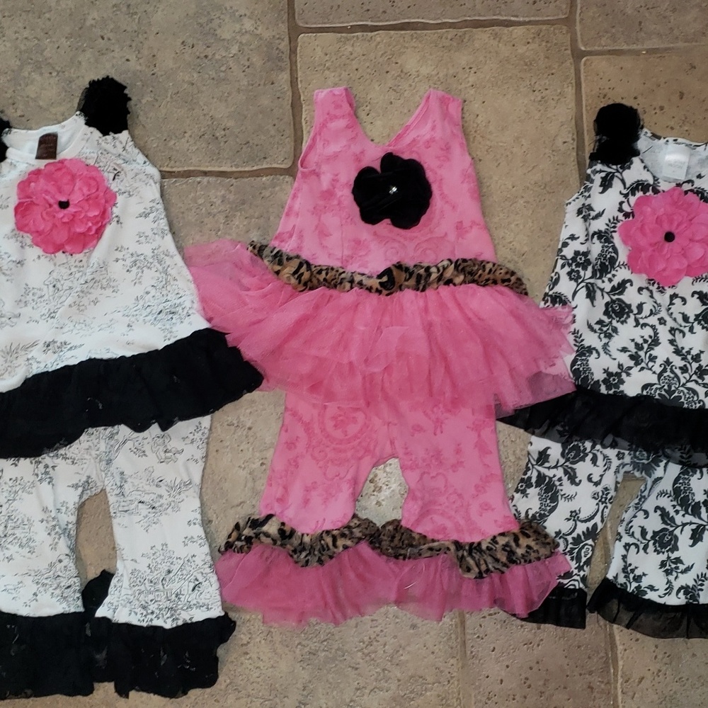 2T and 3T Giggle Moon - Picture 1 of 4